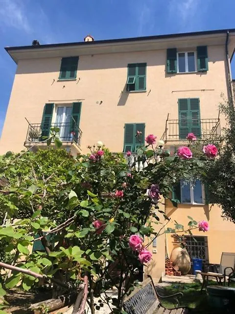 Appartamento Ulivo Finale Ligure 0*,