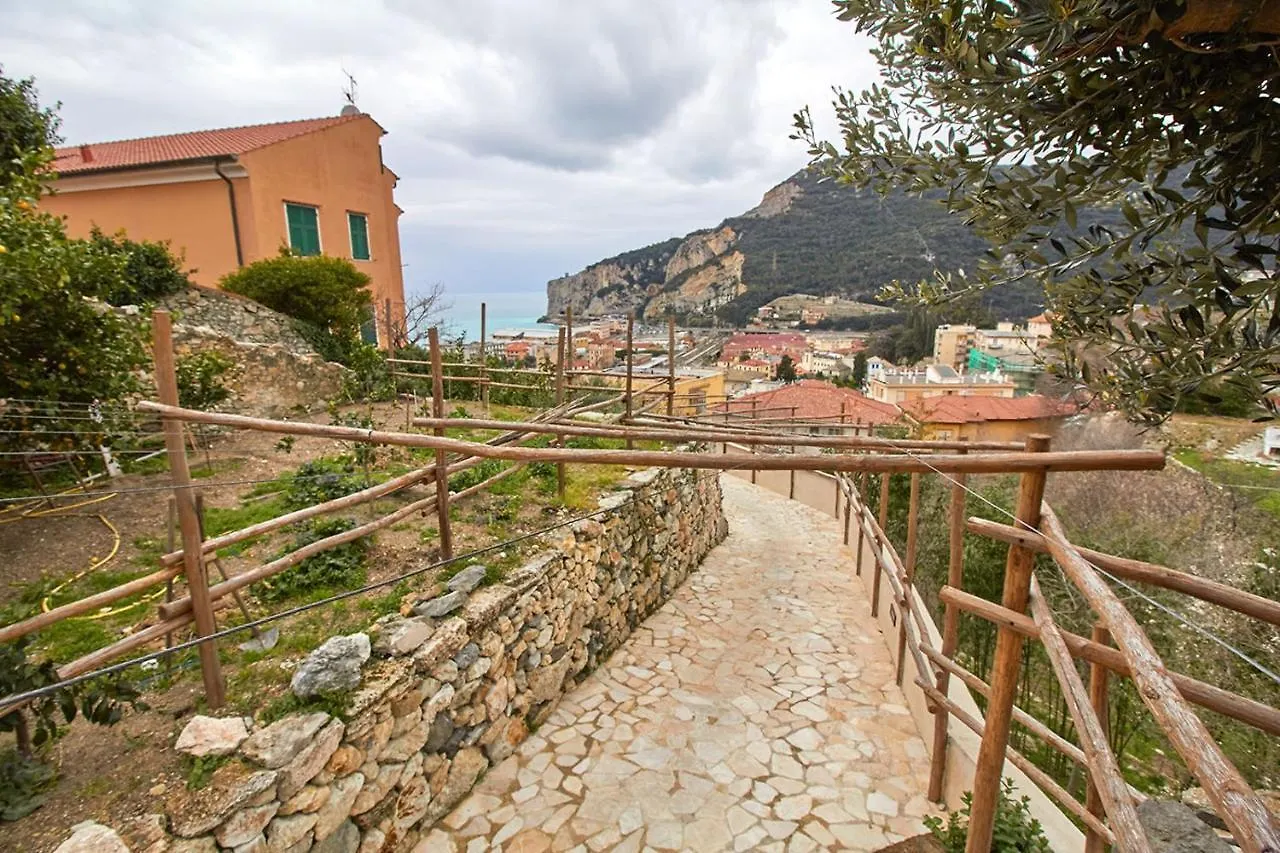 Apartment Appartamento Ulivo Finale Ligure